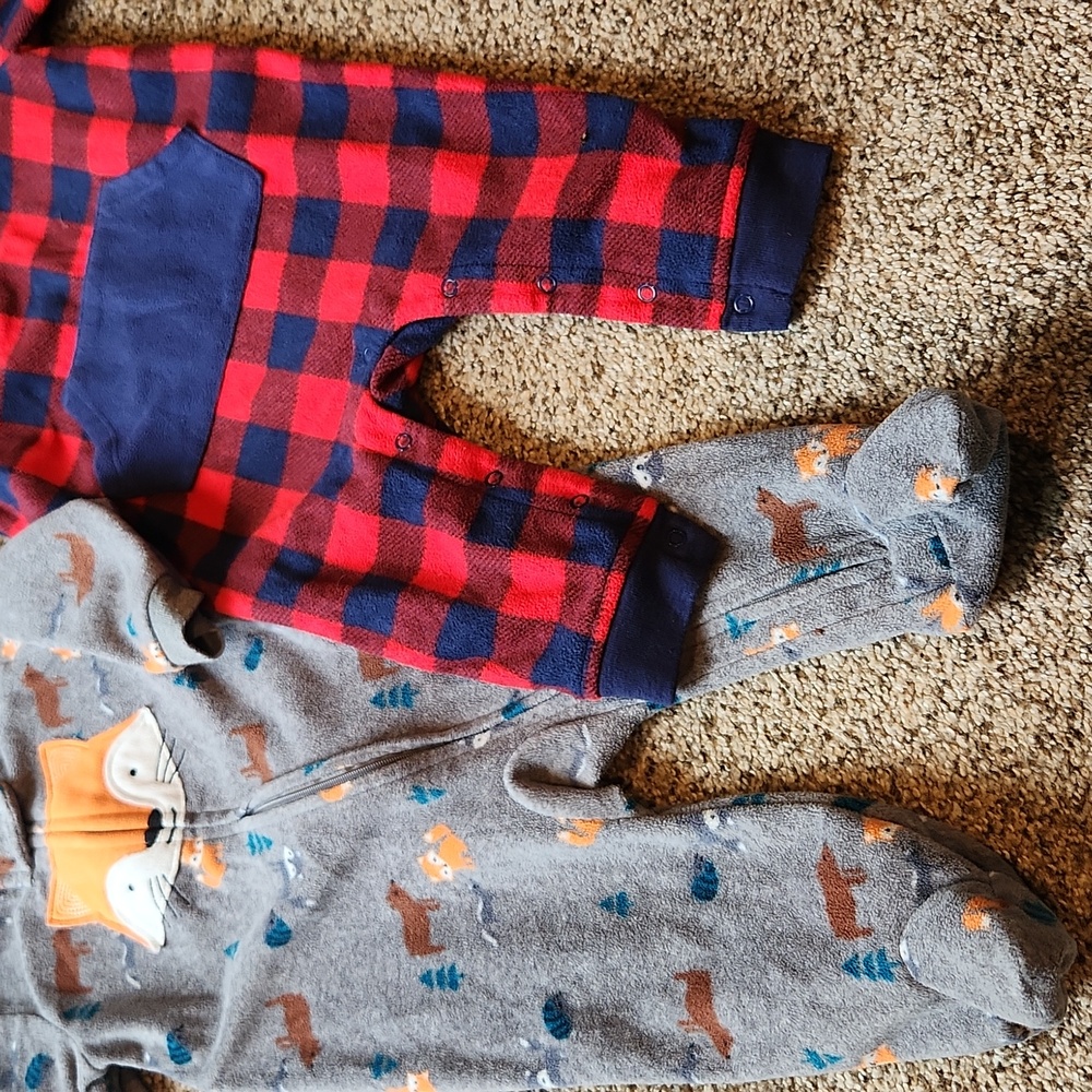 Gray Fox Print Footed One-Piece and Red Plaid Pullover One-Piece Set for Kids - Picture 4 of 9